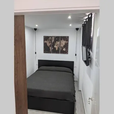 Jacuzzi Suite, Pakito Lägenhet